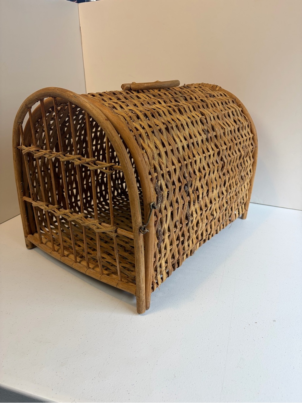 Vintage Wicker Rattan Pet Carrier Cat Dog Basket Boho Cottagecore Travel Crate - Picture 2 of 10